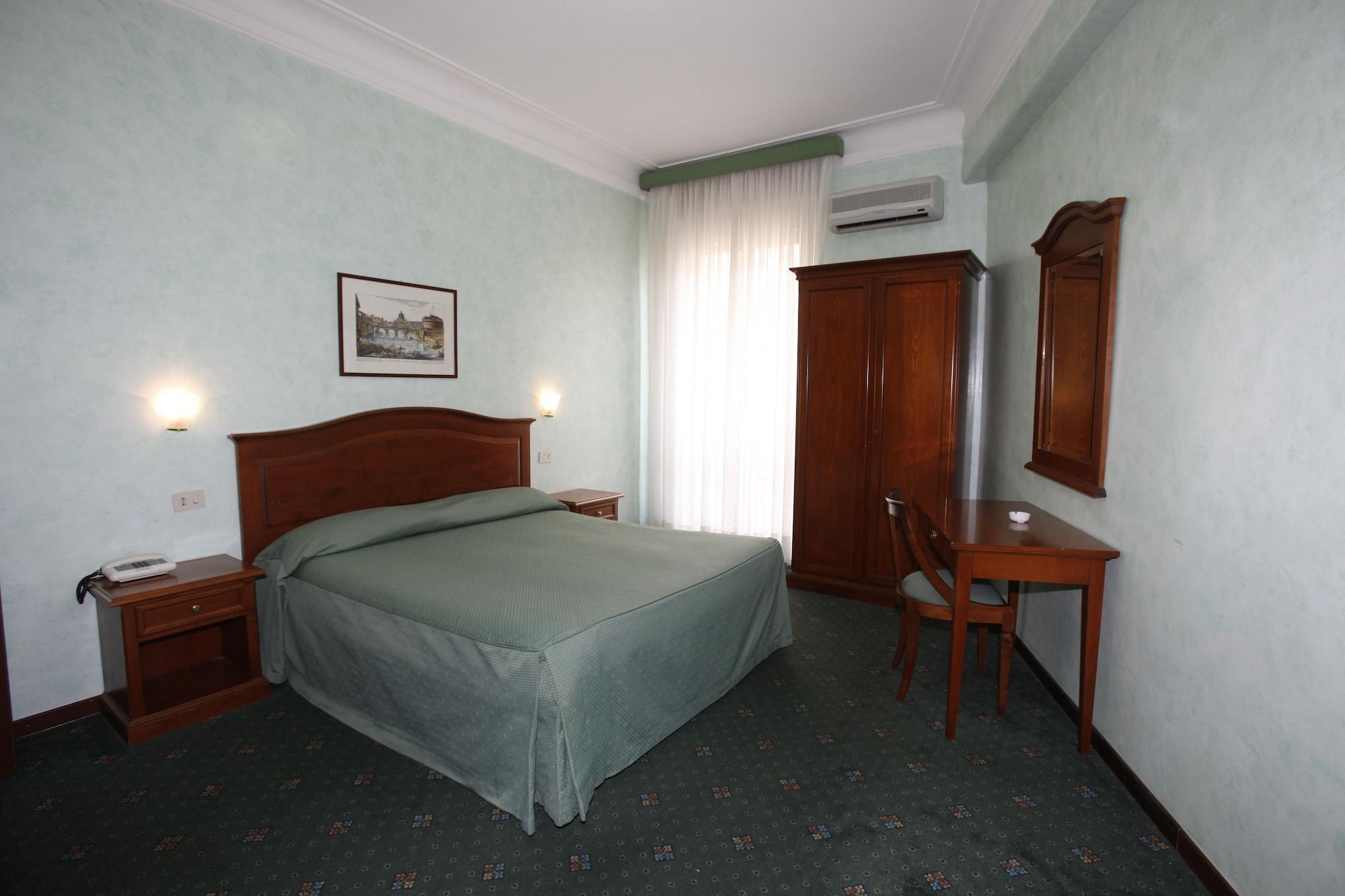 Hotel Adriatic Roma Habitación foto